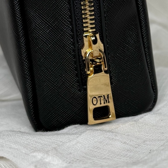 NWOT • OTM “Monaco” Cosmetic Bag - Picture 7 of 9